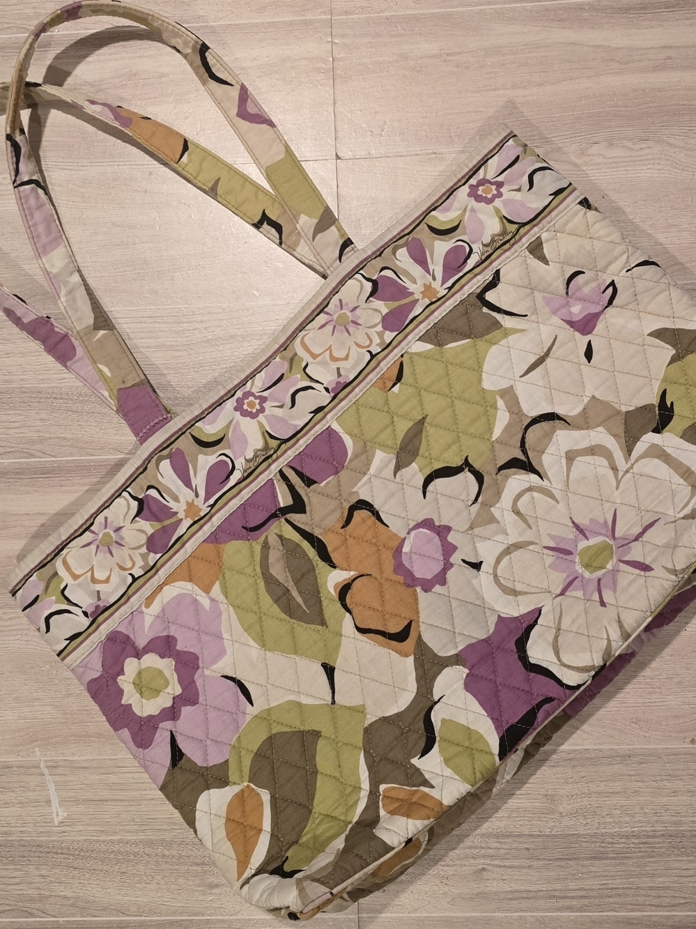 Vera Bradley Retired Portobello Road Lg Tote-Magnetic Close- 3 Pocket Travel Bag - Picture 2 of 10